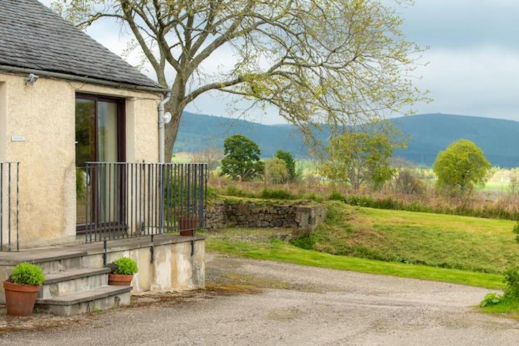 Foulis Cottage, Foulis Estate, Highland Scotland Ardullie Экстерьер фото