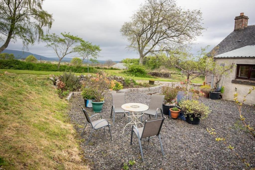 Foulis Cottage, Foulis Estate, Highland Scotland Ardullie Экстерьер фото